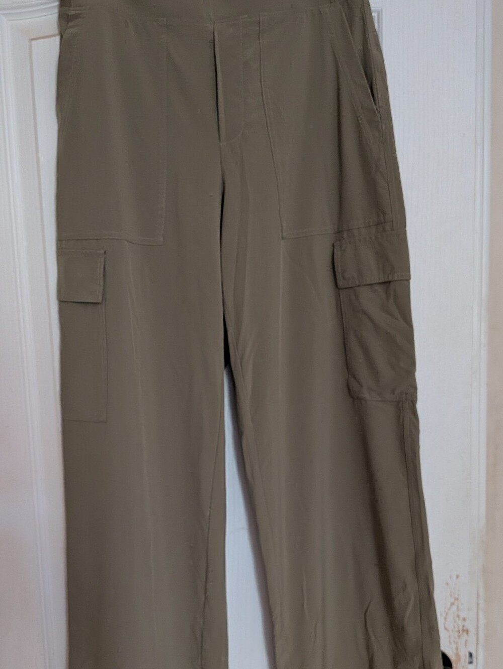 Athleta Brooklyn Wide Leg Cargo Size 10